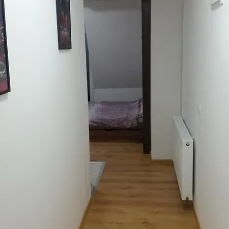 Апартаменты Klosterska Centar Тузла